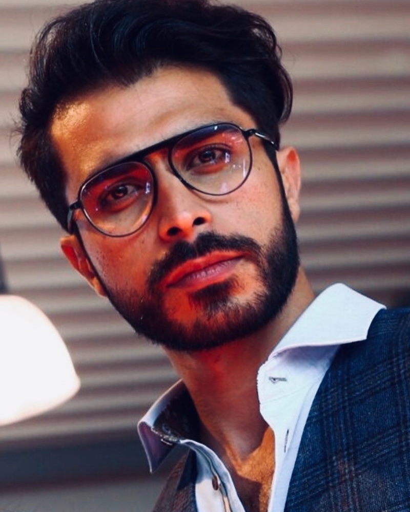 Reza, Marketing & Branding
